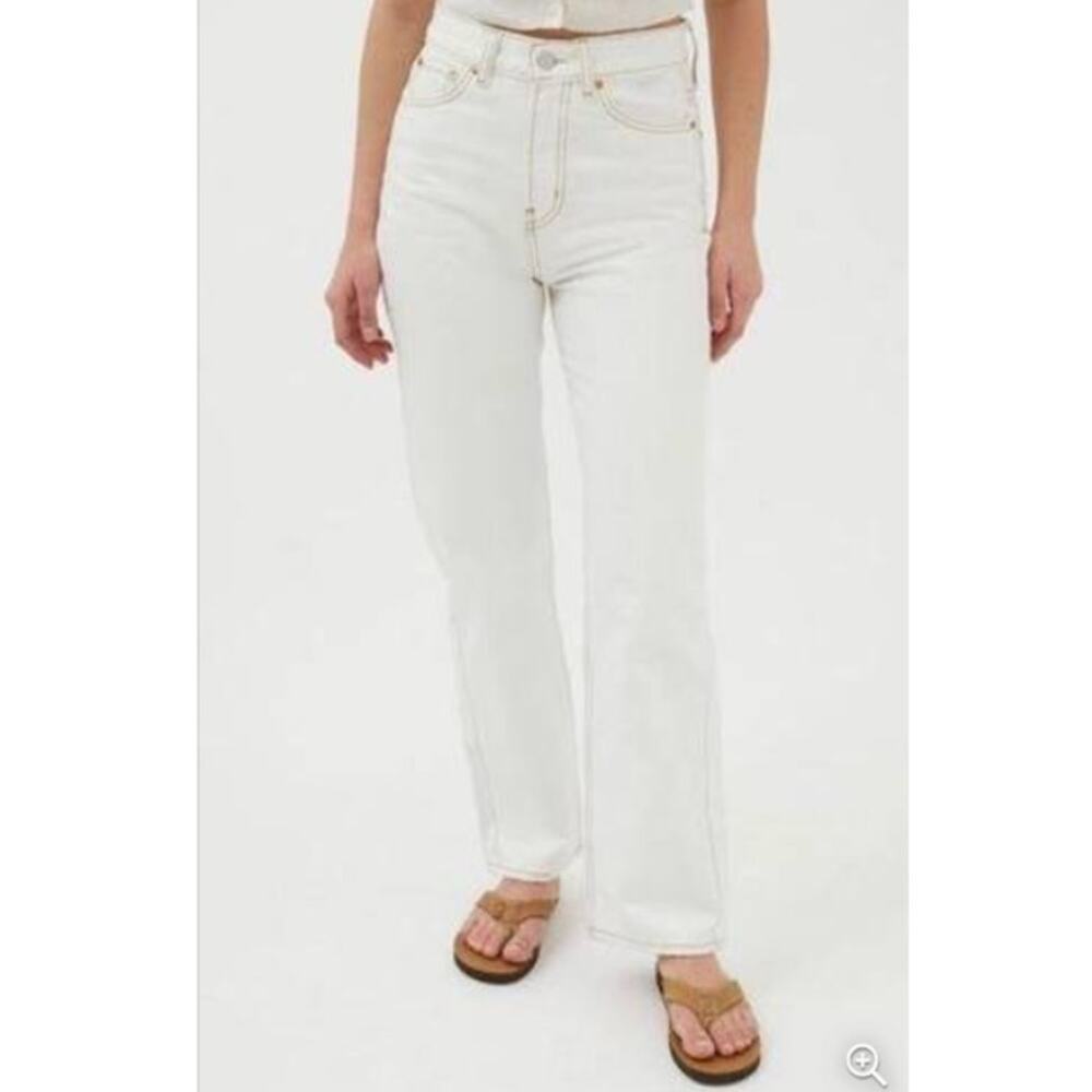 Urban Outfitters BDG High Waisted Cowboy Jeans in White size 24